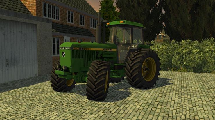 MORE-REALISTIC-JOHN-DEERE-4850-TRACTOR