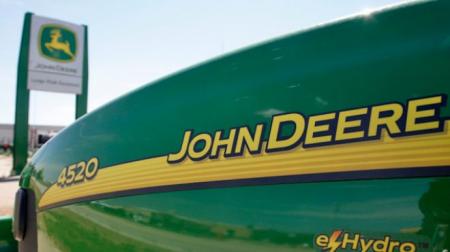 1445749243_john-deere-logo-tractor-machinery