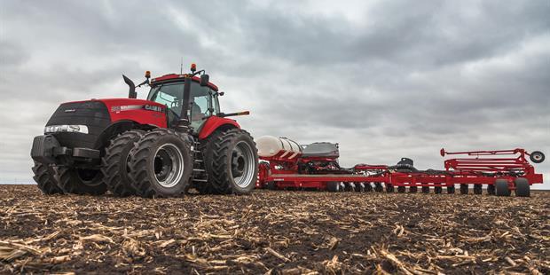 case-ih-magnum-380-wolf-edition_1